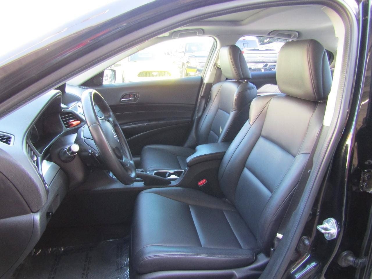 Used 2016 Acura ILX FWD image 7