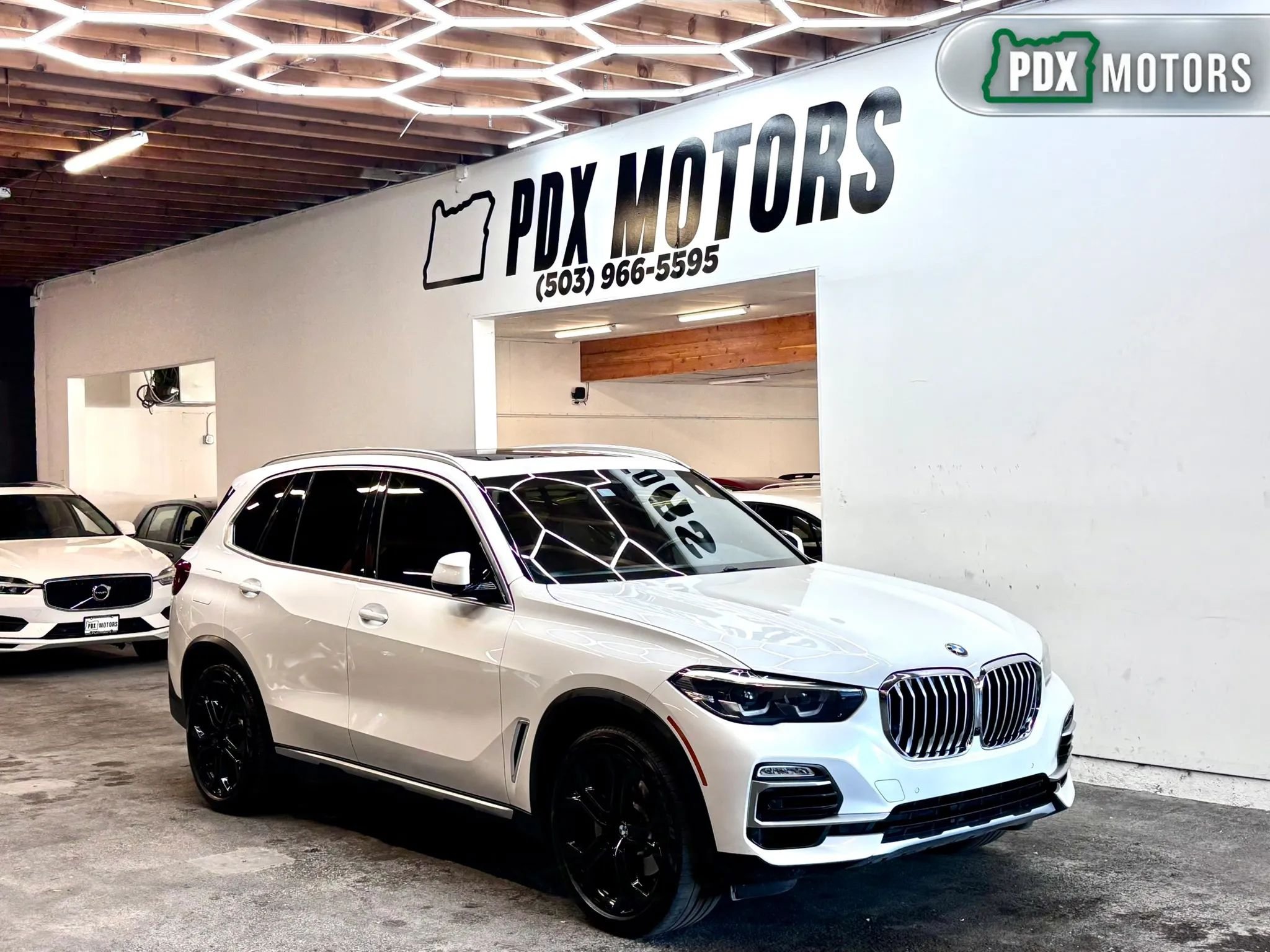 Used 2019 BMW X5 xDrive40i w/ Convenience Package AWD/4WD image 1