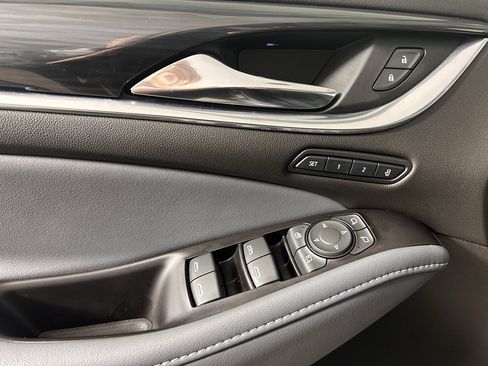 Used 2019 Buick Enclave Premium w/ Experience Buick Package image 26