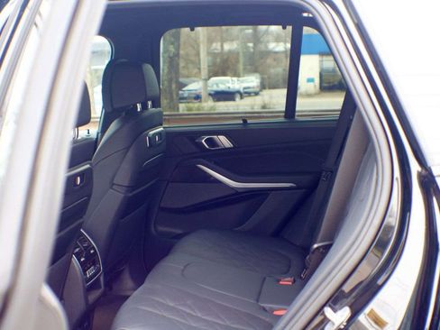 Used 2024 BMW X5 M60i image 45