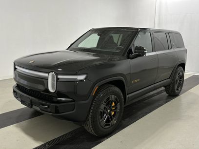 Used 2025 Rivian R1S Premium