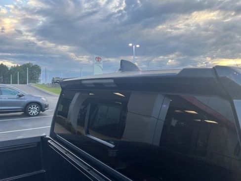 Used 2025 Toyota Tacoma SR5 image 15