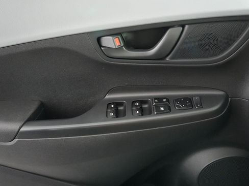 Used 2018 Hyundai Kona SEL FWD image 25