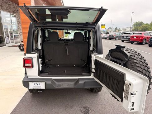 Used 2023 Jeep Wrangler Sport AWD/4WD image 14