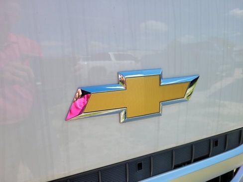 New 2024 Chevrolet Low Cab Forward image 14