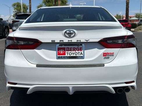Used 2023 Toyota Camry SE image 6