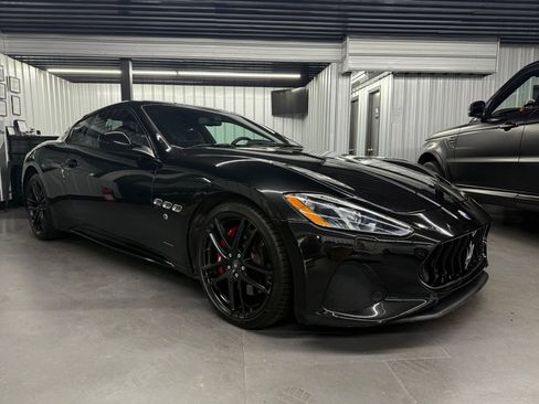 Used 2018 Maserati GranTurismo Sport RWD image 32