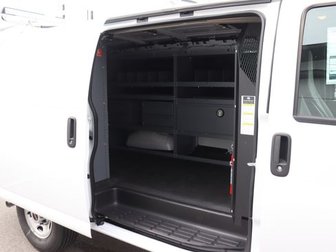 Used 2025 GMC Savana 2500 w/ Driver Convenience Package RWD image 30