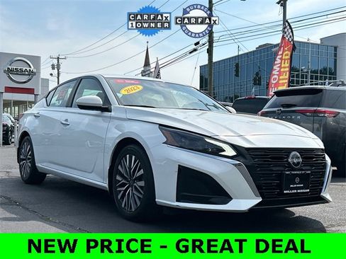 Certified 2023 Nissan Altima 2.5 SV w/ SV Premium Package image 1