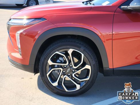 Used 2024 Chevrolet Trax RS w/ Driver Confidence Package image 11