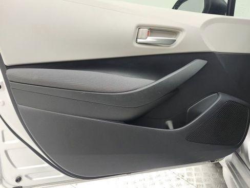 Certified 2020 Toyota Corolla L image 11