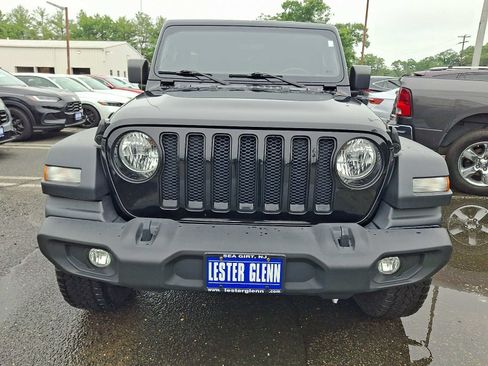 Used 2021 Jeep Wrangler Unlimited Sport AWD/4WD image 2