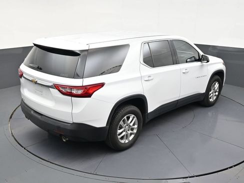 Used 2020 Chevrolet Traverse LS FWD image 16