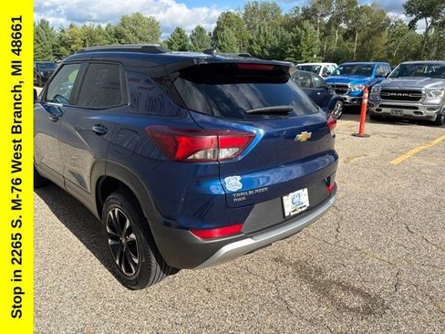 Used 2023 Chevrolet TrailBlazer LT AWD/4WD image 10