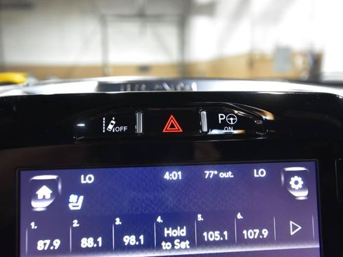 Used 2019 RAM 1500 Limited AWD/4WD image 29