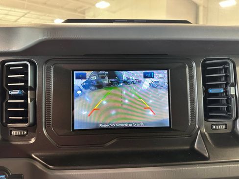 Used 2021 Ford Bronco Black Diamond AWD/4WD image 32