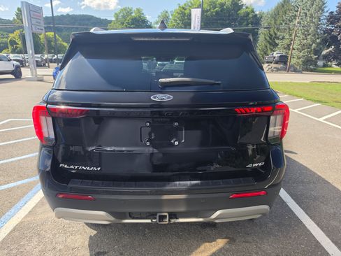 Used 2025 Ford Explorer Platinum w/ LUX Leather Package AWD/4WD image 4