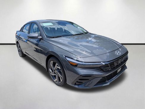 New 2026 Hyundai Elantra Limited FWD image 2