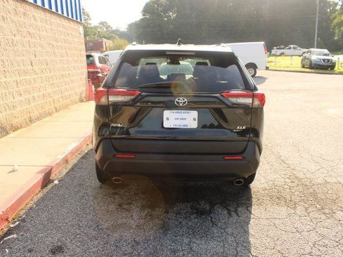 Used 2023 Toyota RAV4 XLE FWD image 5