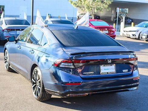 Used 2025 Honda Accord Touring image 7