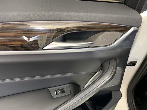 Used 2019 BMW 530i w/ M Sport Package RWD image 31