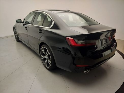 Used 2024 BMW 330i Sedan w/ Premium Package RWD image 4