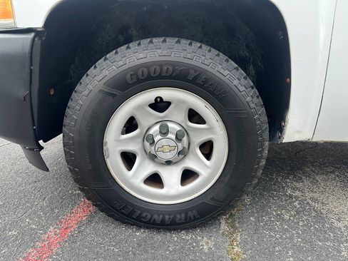 Used 2013 Chevrolet Silverado 1500 W/T image 9