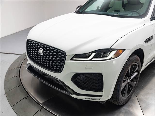 New 2026 Jaguar F-PACE R-Dynamic S AWD/4WD image 9