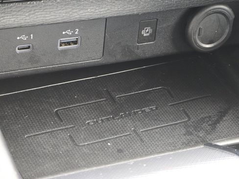 Used 2024 Mitsubishi Outlander SEL image 9