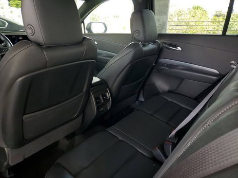Used 2025 Cadillac XT4 Premium Luxury FWD image 10