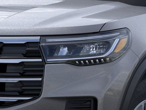 New 2026 Ford Explorer Active AWD/4WD image 18