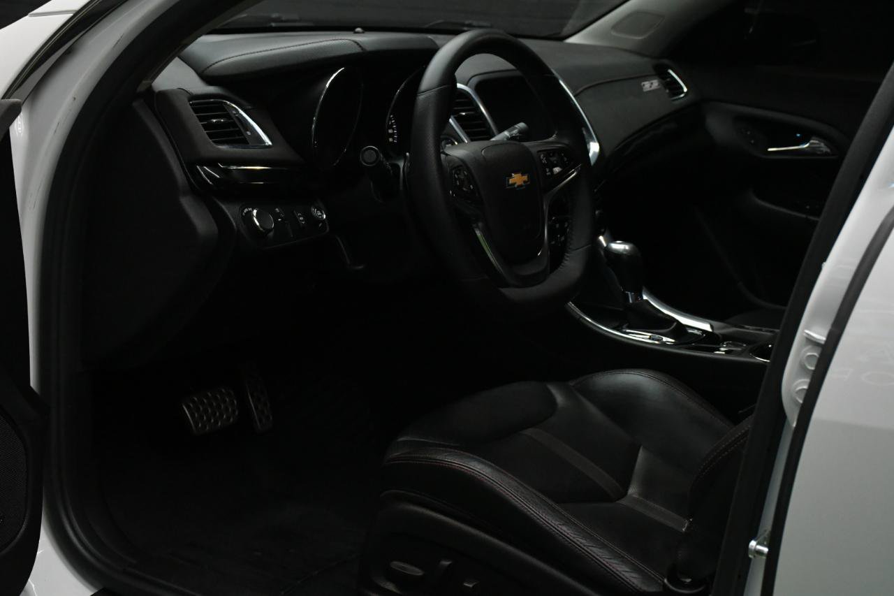 Used 2016 Chevrolet SS RWD image 21