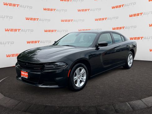 Used 2021 Dodge Charger SXT w/ Leather Interior Group image 1