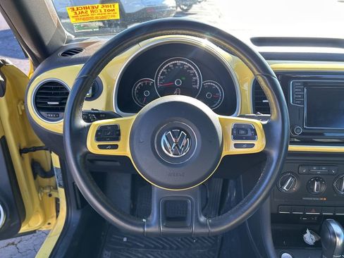 Used 2016 Volkswagen Beetle 1.8T SE image 17