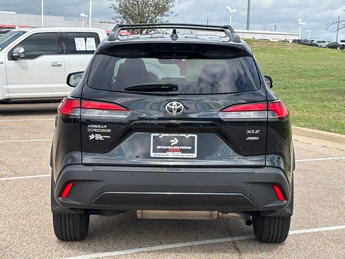 Certified 2025 Toyota Corolla Cross XLE w/ Convenience Package image 6