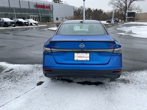 New 2026 Nissan Sentra SR w/ SR Premium Package FWD image 5