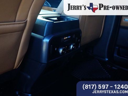 Used 2024 Ford Expedition Platinum image 22