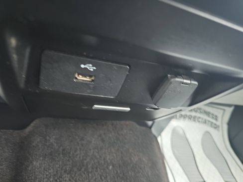 Used 2016 Ford F150 XLT image 30