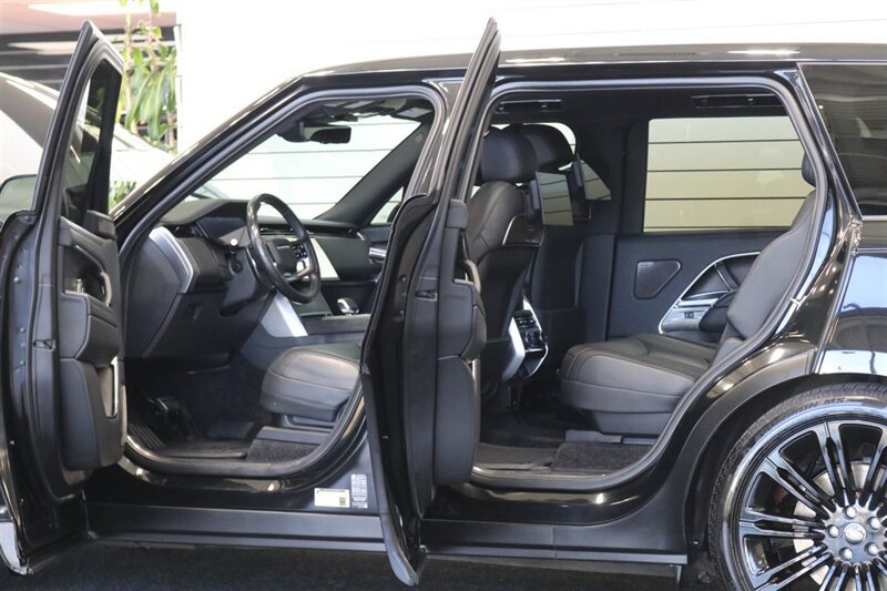 Used 2025 Land Rover Range Rover Long Wheelbase Autobiography AWD/4WD image 62