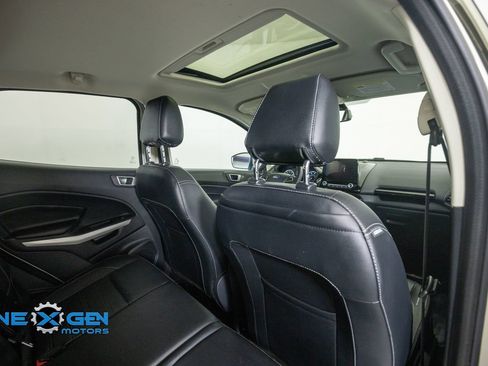 Used 2019 Ford EcoSport Titanium AWD/4WD image 36