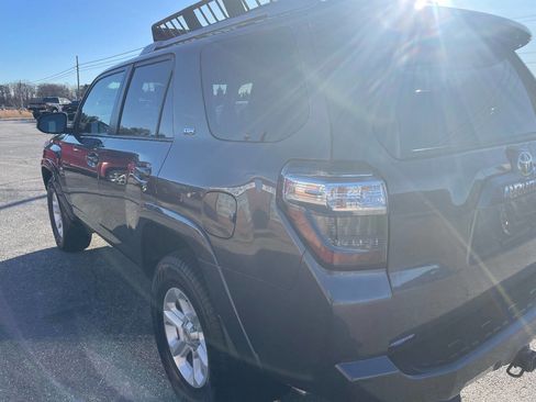 Used 2016 Toyota 4Runner SR5 Premium image 6