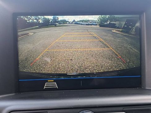 Used 2018 GMC Terrain SLE w/ Driver Convenience Package FWD image 24