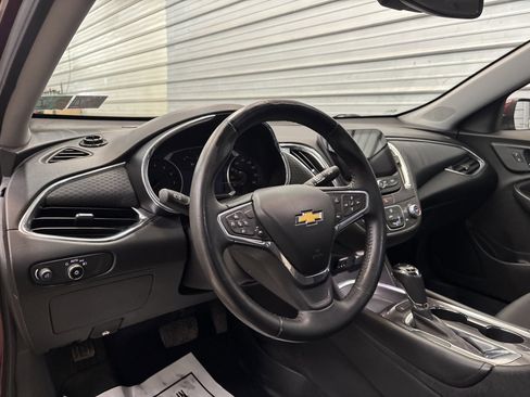 Used 2016 Chevrolet Malibu LT image 12