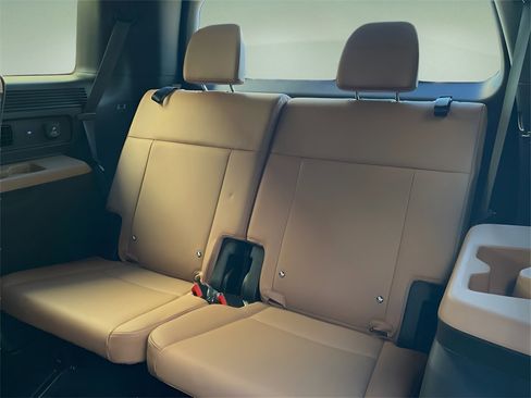 Used 2025 Hyundai Santa Fe Limited image 13