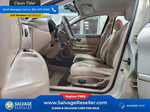 Used 2004 Ford Taurus SES image 9