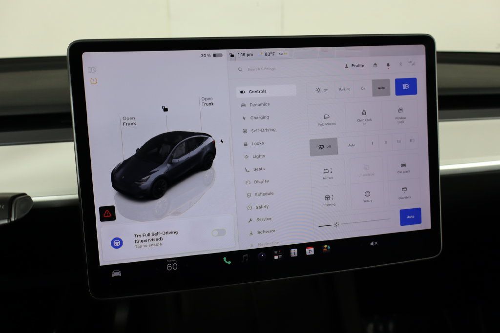 Used 2023 Tesla Model Y Long Range AWD/4WD image 26