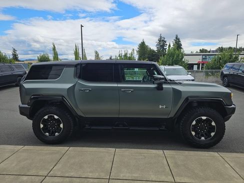 Used 2024 GMC Hummer EV 3X w/ Extreme Off-Road Package AWD/4WD image 8