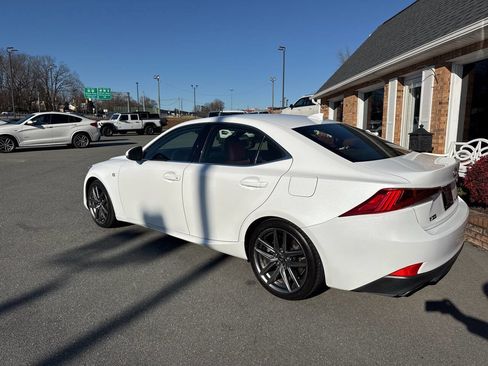 Used 2017 Lexus IS 300 AWD image 14