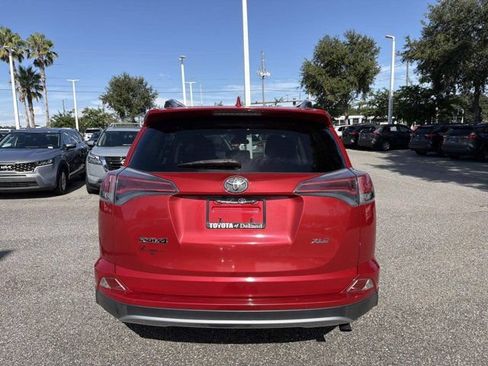 Used 2017 Toyota RAV4 XLE FWD image 3