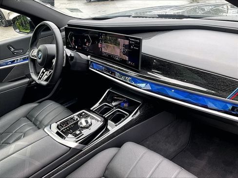 Used 2026 BMW 740i xDrive AWD/4WD image 14